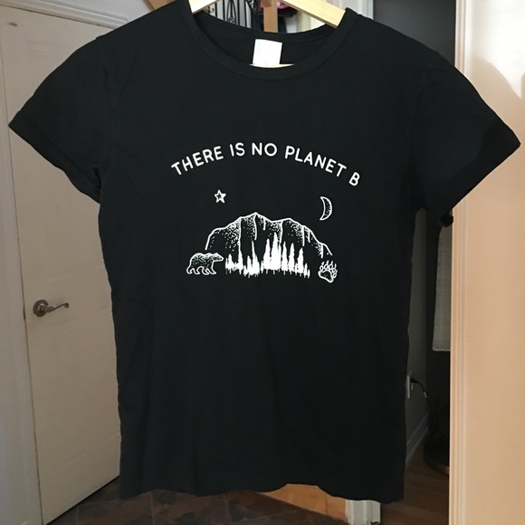 Wholesome Culture Tops - “There Is No Planet B” Black T-Shirt Size Small